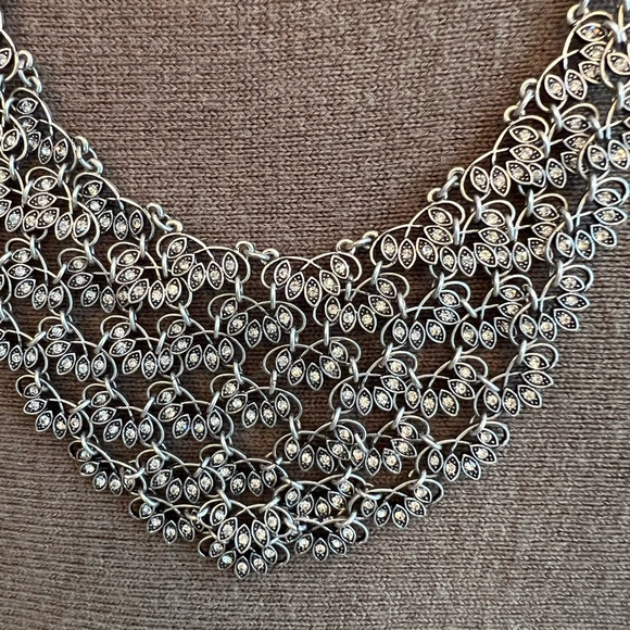 Premier Designs Ruffles Necklace - Picture 2 of 5
